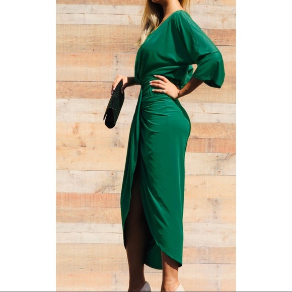 🔥 Chic Green Dress!! - Picture 2 of 3